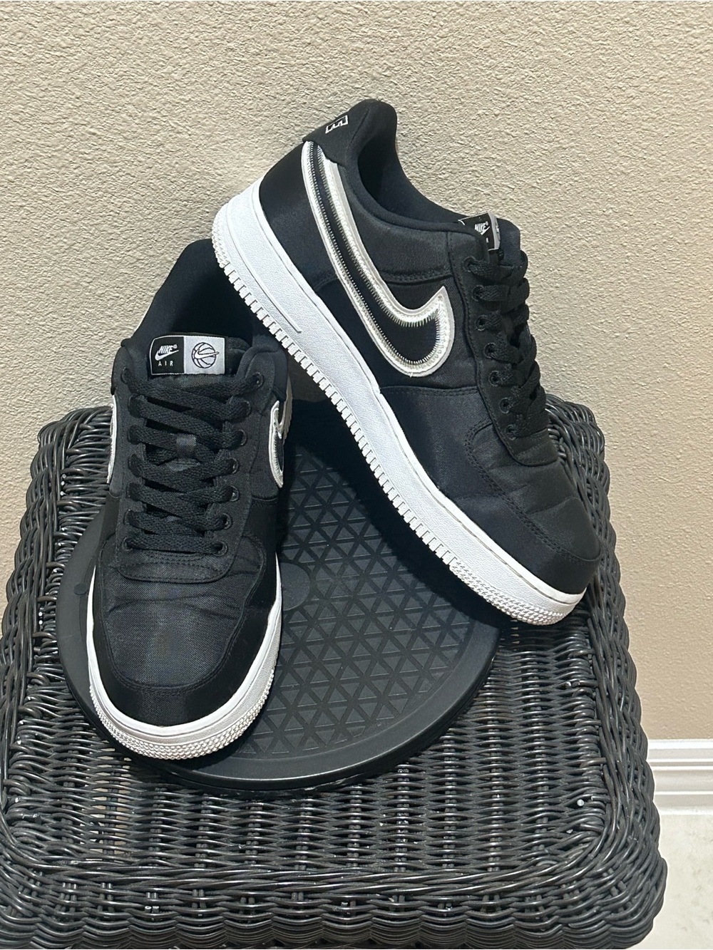 Size 10 Nike Air Force 1 Low Reverse Stitch Black CD0876-001